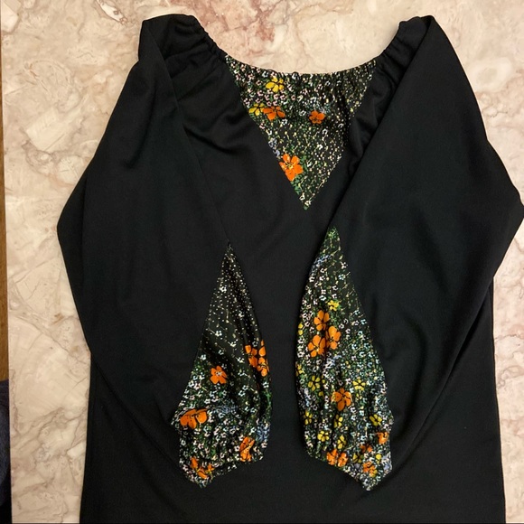 💜 Host Pick Vintage 70s Miss Charm Black and Floral Boho Top Medium/Large - Picture 7 of 11